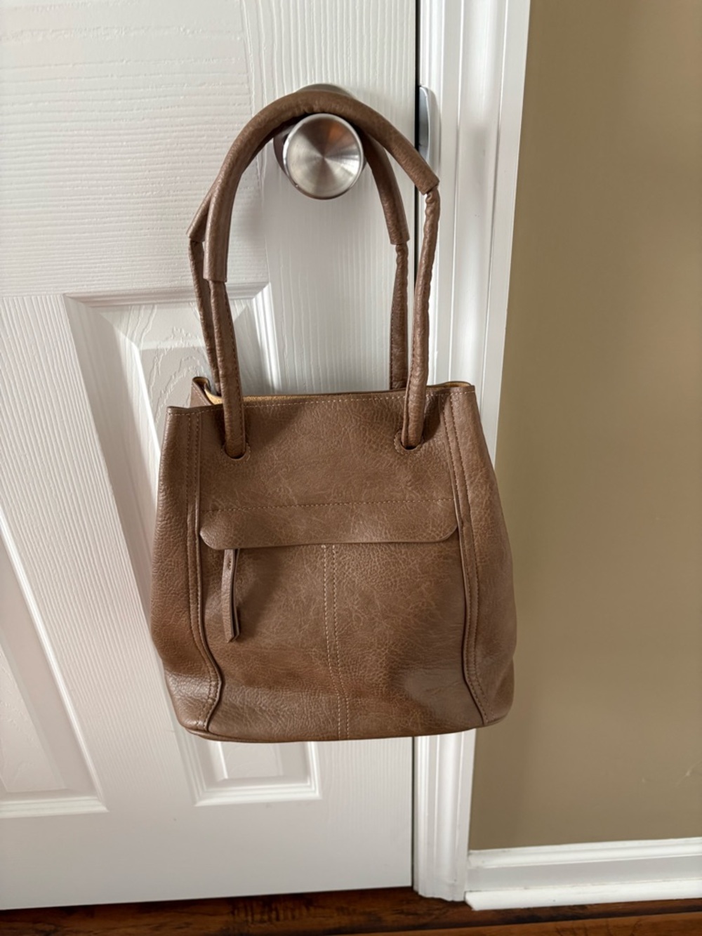 Everyday Taupe Shoulder Bag - Sleek Casual Carryall